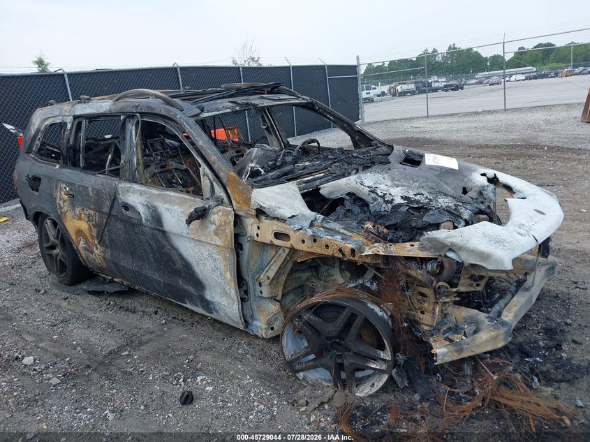2015 MERCEDES-BENZ GL 550 auction photo 1
