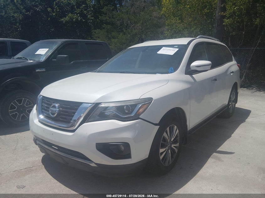 2017 NISSAN PATHFINDER auction photo 2