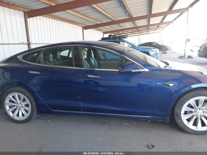 TESLA MODEL S - zdjęcie 13