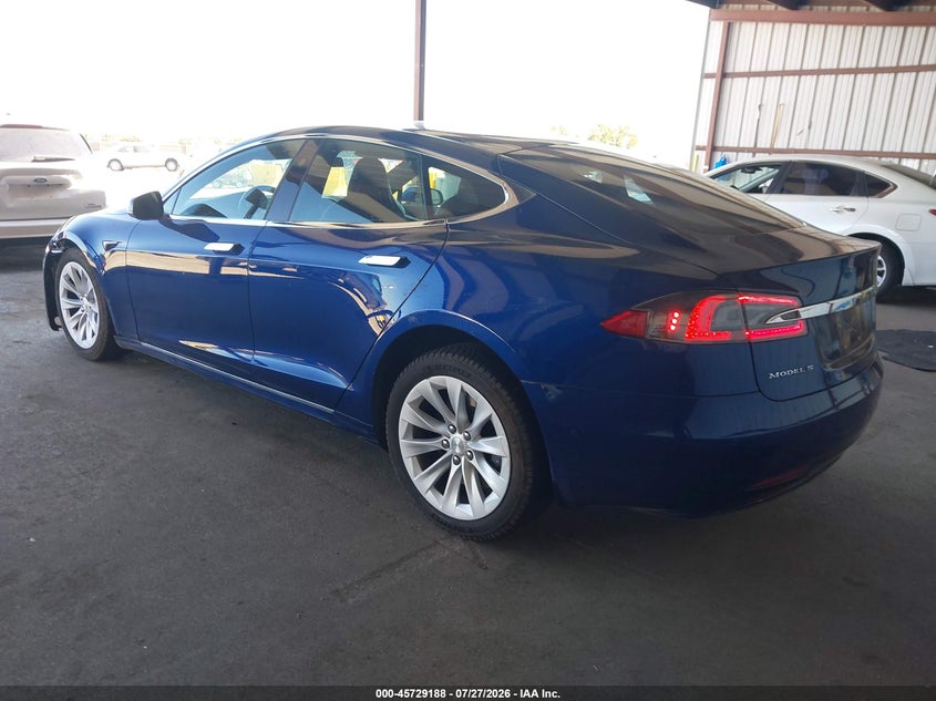 TESLA MODEL S - zdjęcie 3