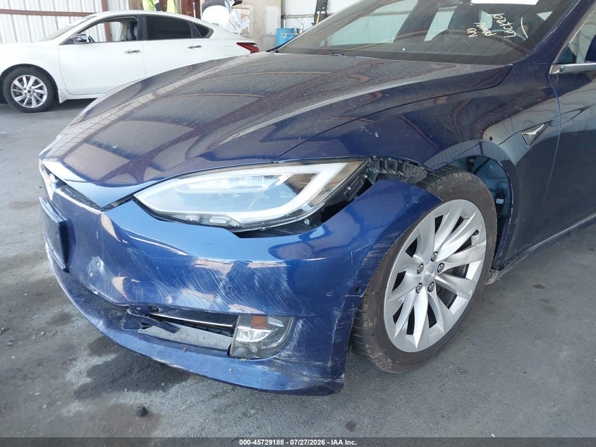 TESLA MODEL S - zdjęcie 6