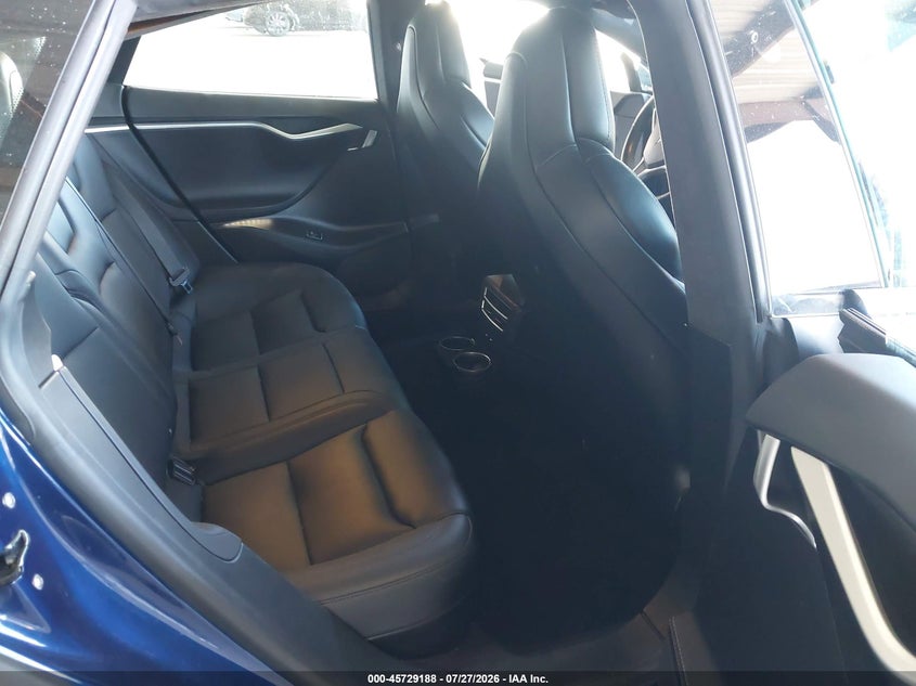 TESLA MODEL S - zdjęcie 8