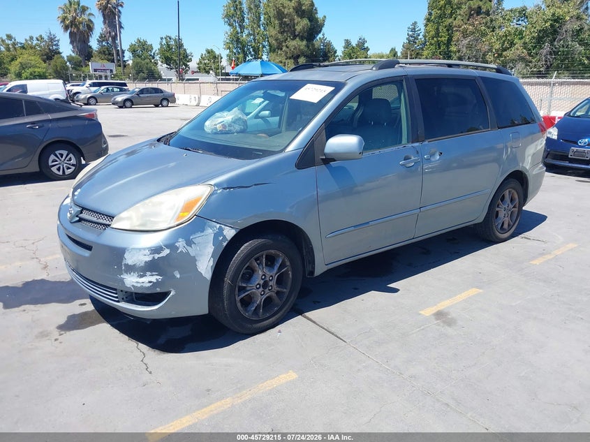 2005 TOYOTA SIENNA auction photo 2