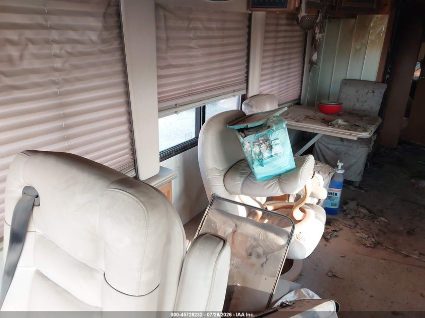 2004 BLUE BIRD MPV auction photo 8