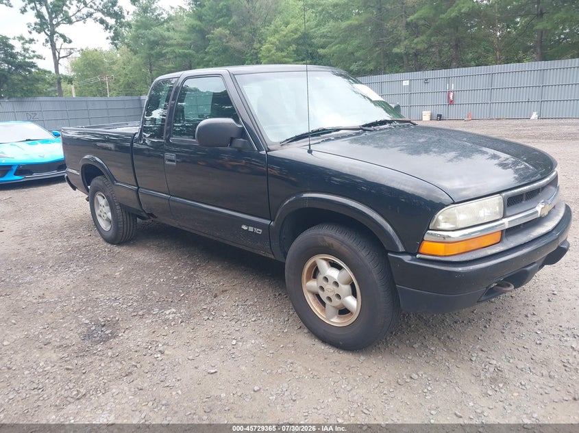 2000 CHEVROLET S-10 — zdjęcie z aukcji