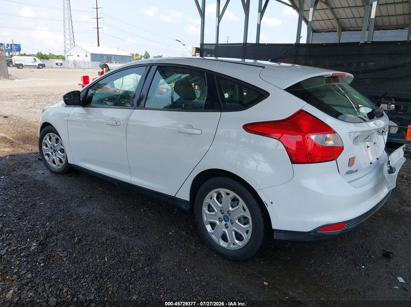 Vin: 1fahp3k29cl281674, lot: 46228076, ford focus se 20123