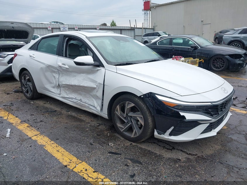 2025 HYUNDAI ELANTRA auction photo 6