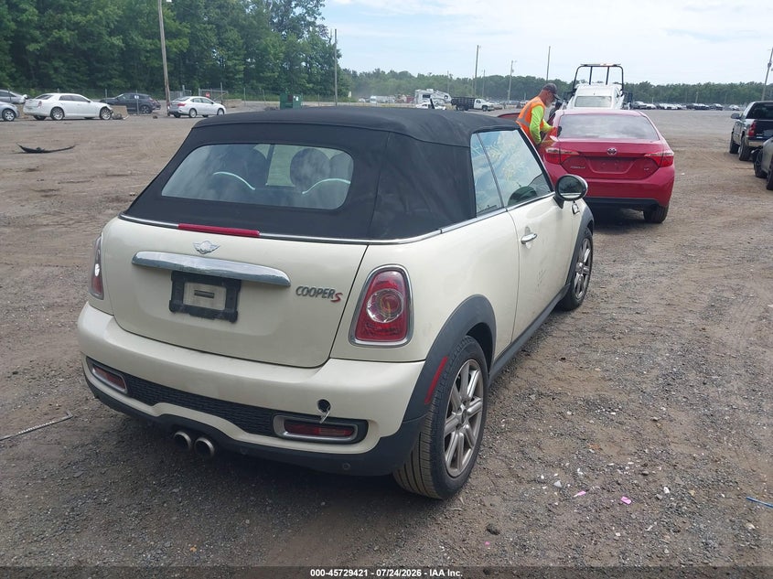 2014 MINI CONVERTIBLE auction photo 4