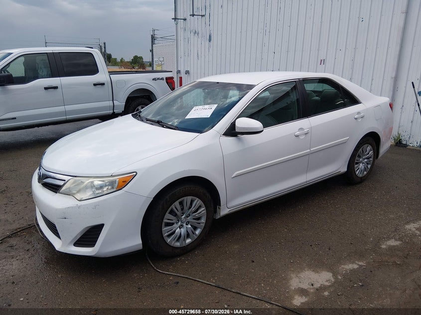Vin: 4t4bf1fk4dr308987, lot: 46228357, toyota camry le 20132