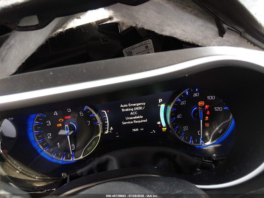 2026 CHRYSLER PACIFICA auction photo 7
