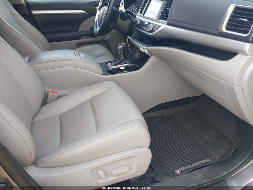 TOYOTA HIGHLANDER - zdjęcie 5