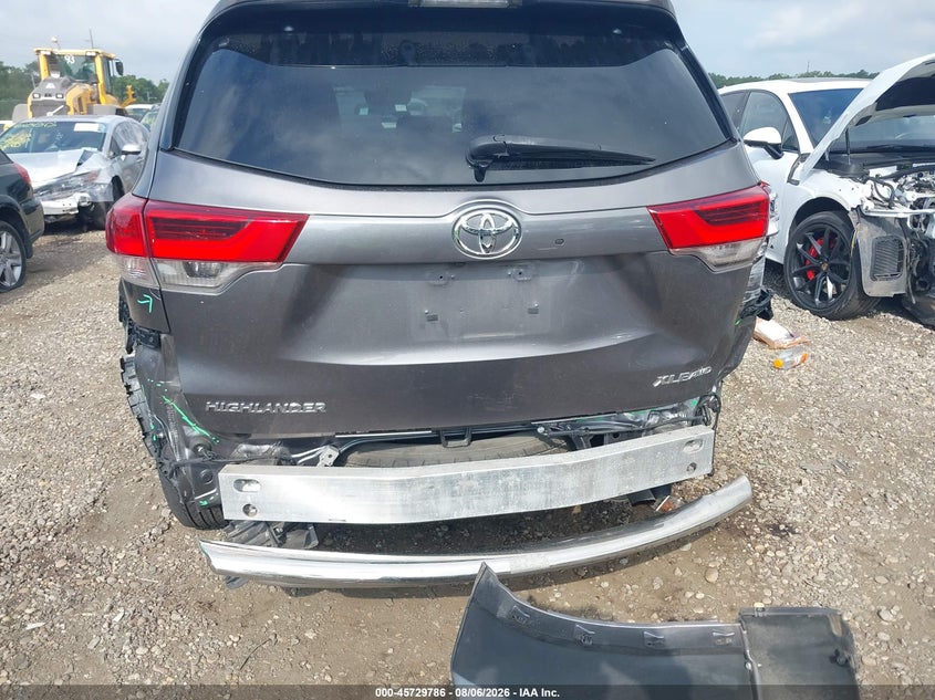 TOYOTA HIGHLANDER - zdjęcie 6