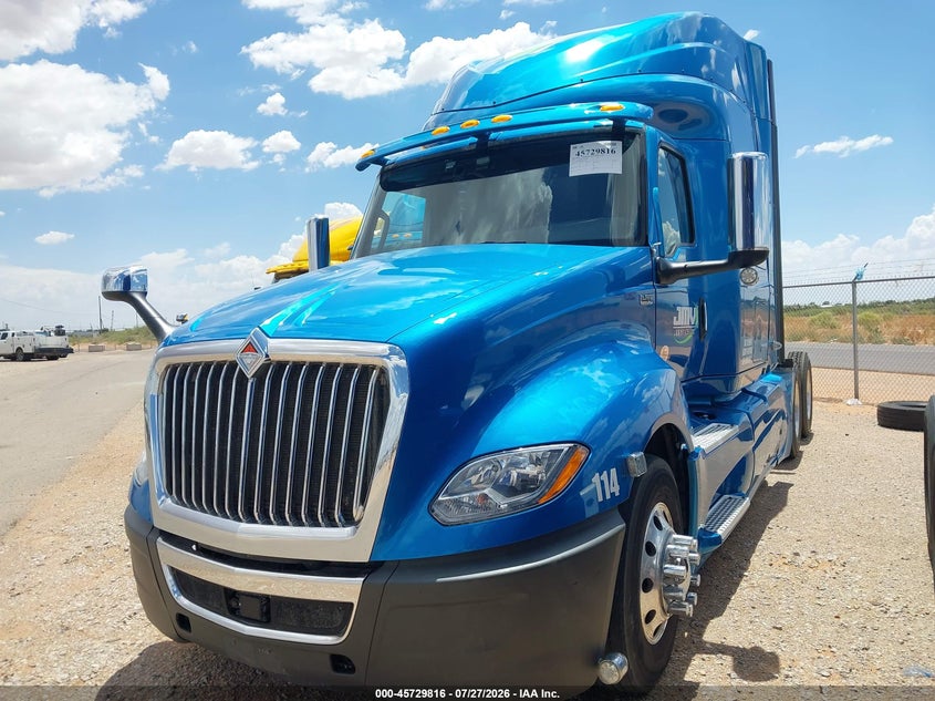 2019 INTERNATIONAL LT auction photo 2
