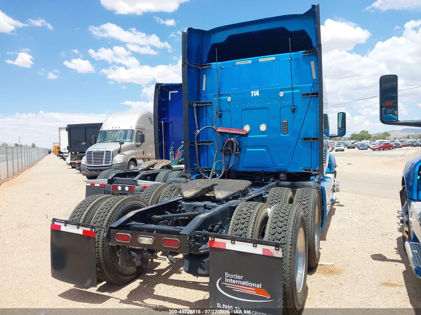 2019 INTERNATIONAL LT auction photo 4