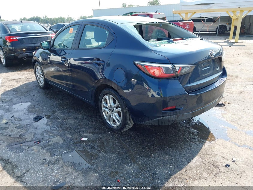 2017 TOYOTA YARIS IA auction photo 3