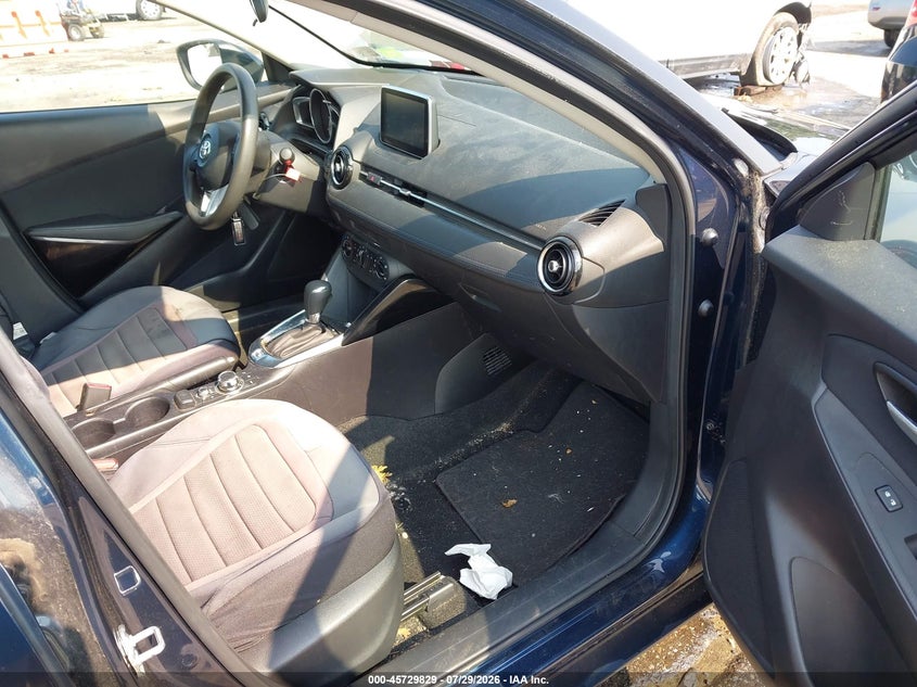 2017 TOYOTA YARIS IA auction photo 5