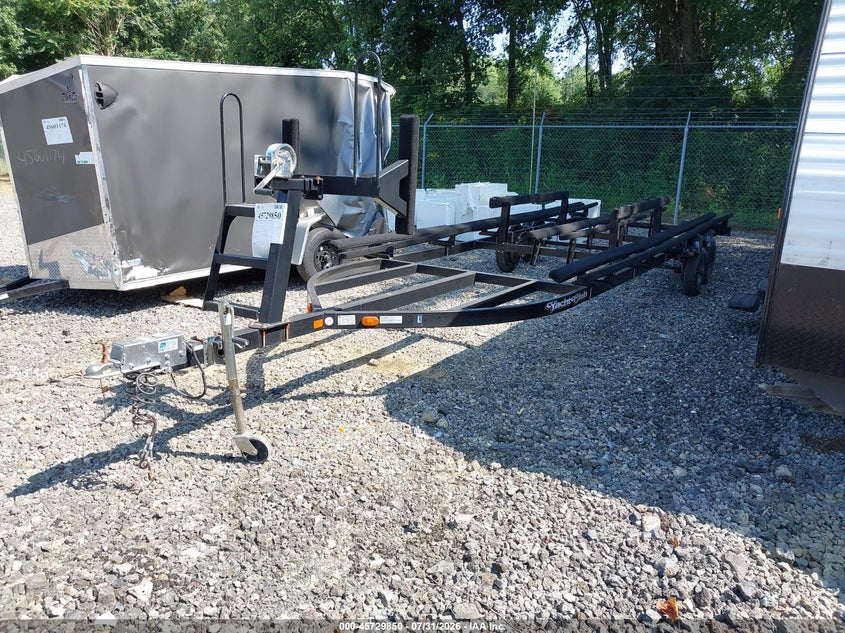 2013 TRAILER BOAT TRAILER. auction photo 2