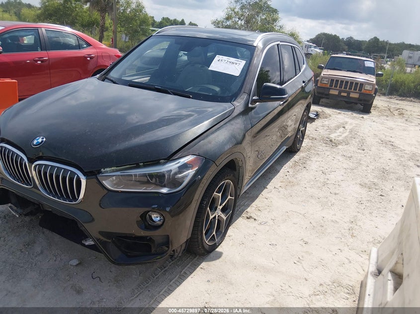 2016 BMW X1 auction photo 2