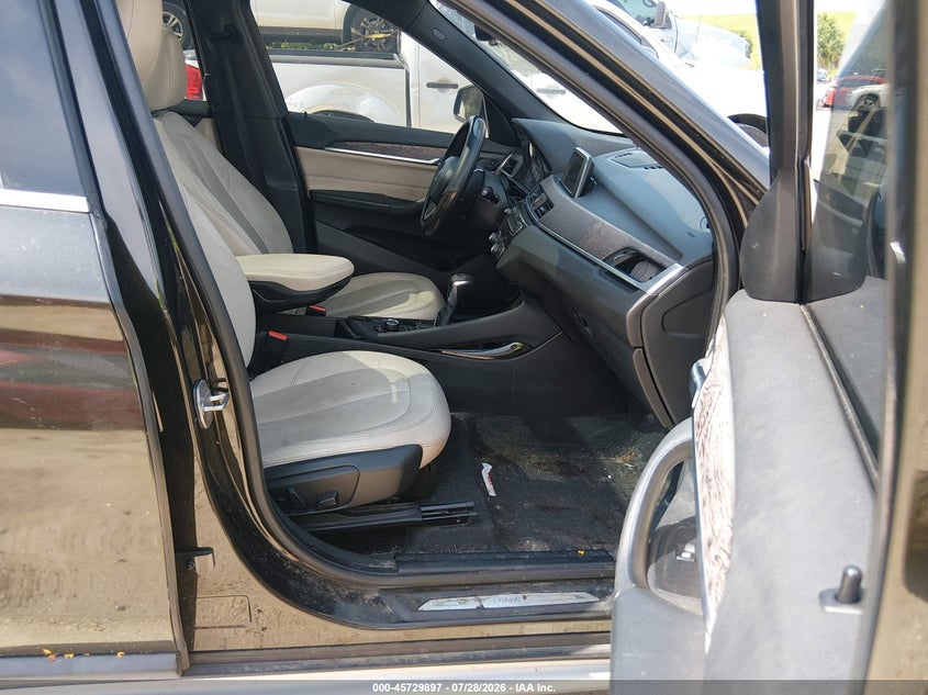 2016 BMW X1 auction photo 5