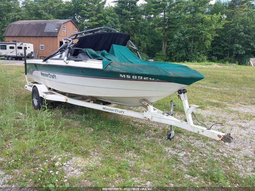 1997 MASTERCRAFT 20' auction photo 1