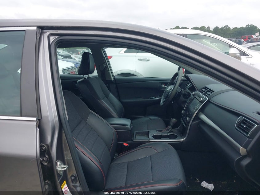 2016 TOYOTA CAMRY auction photo 5