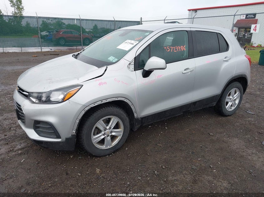 2020 CHEVROLET TRAX auction photo 2
