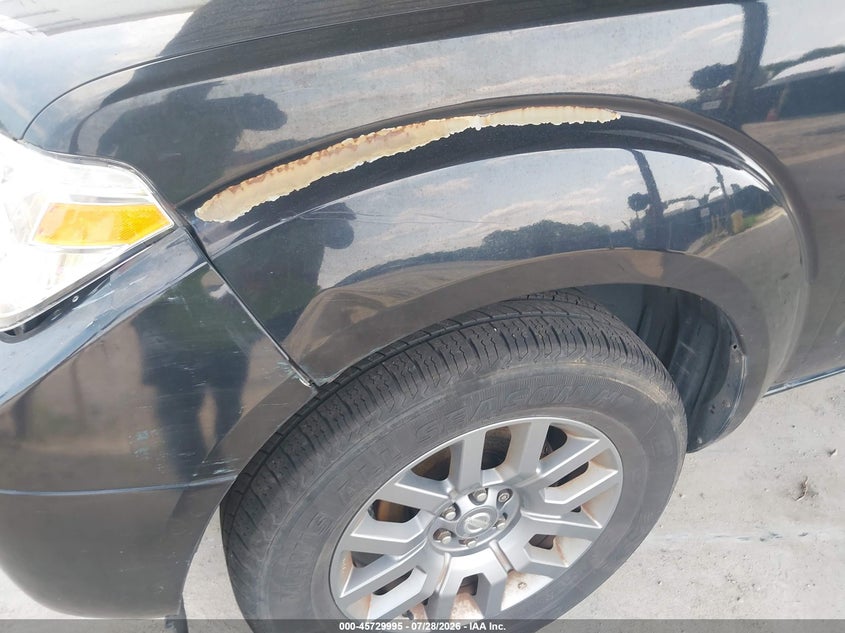 2012 NISSAN FRONTIER auction photo 6
