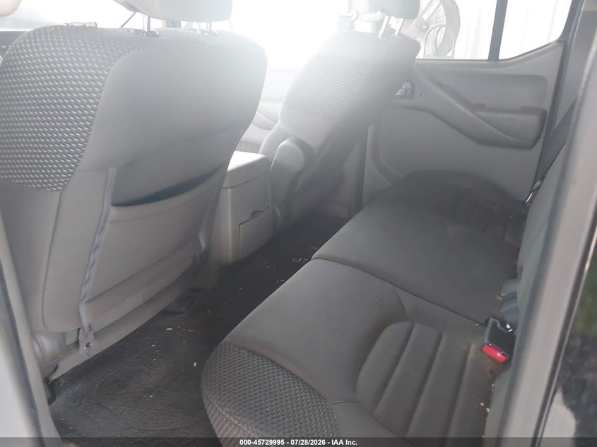 2012 NISSAN FRONTIER auction photo 8