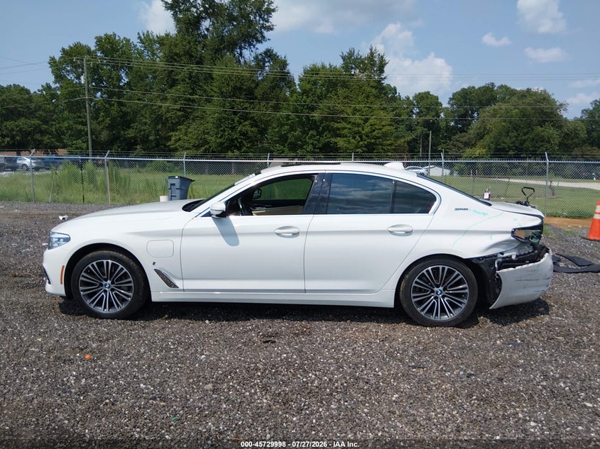 BMW 530E - zdjęcie 14