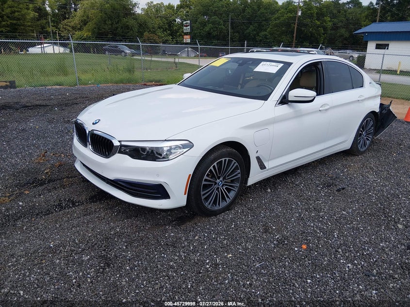 2019 BMW 530E auction photo 2