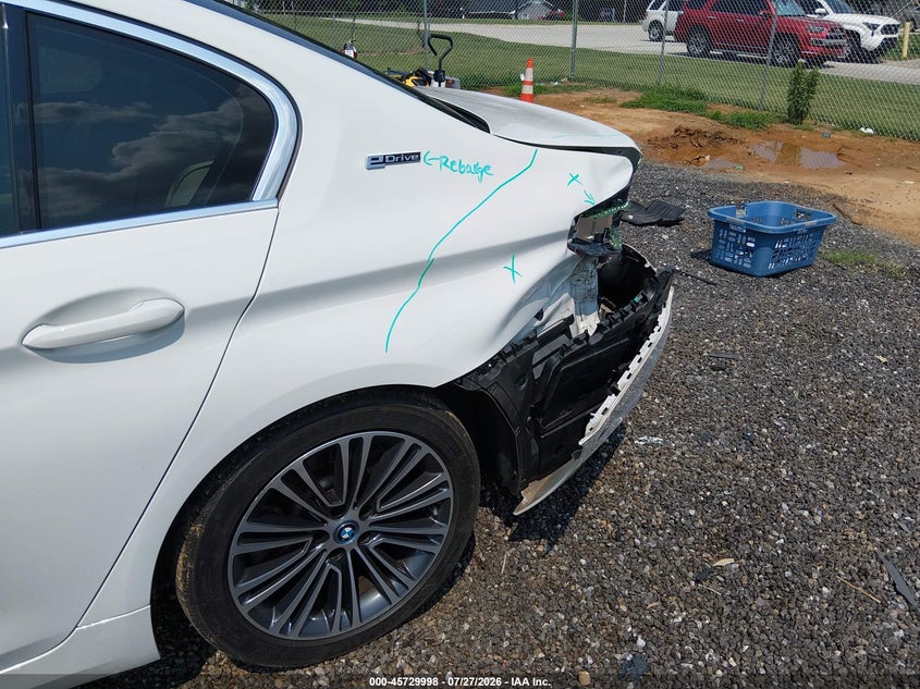 2019 BMW 530E auction photo 6