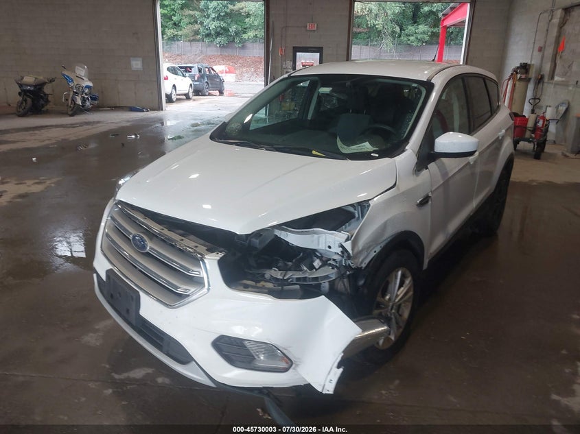 2019 FORD ESCAPE auction photo 2
