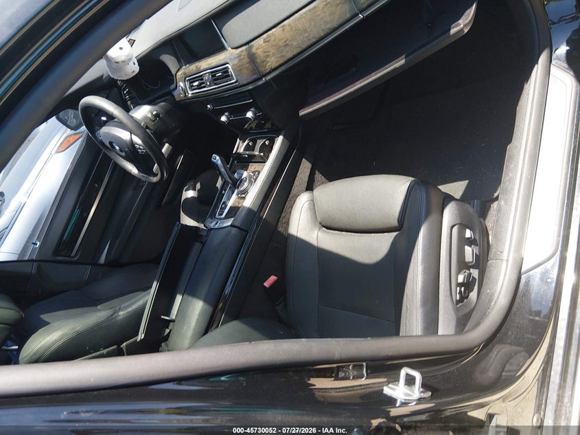 2014 BMW 740I auction photo 5