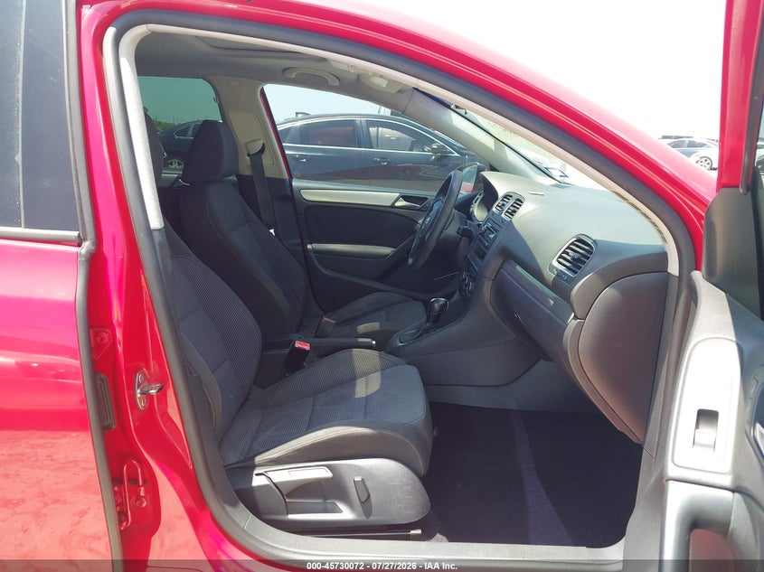 2011 VOLKSWAGEN GOLF auction photo 5