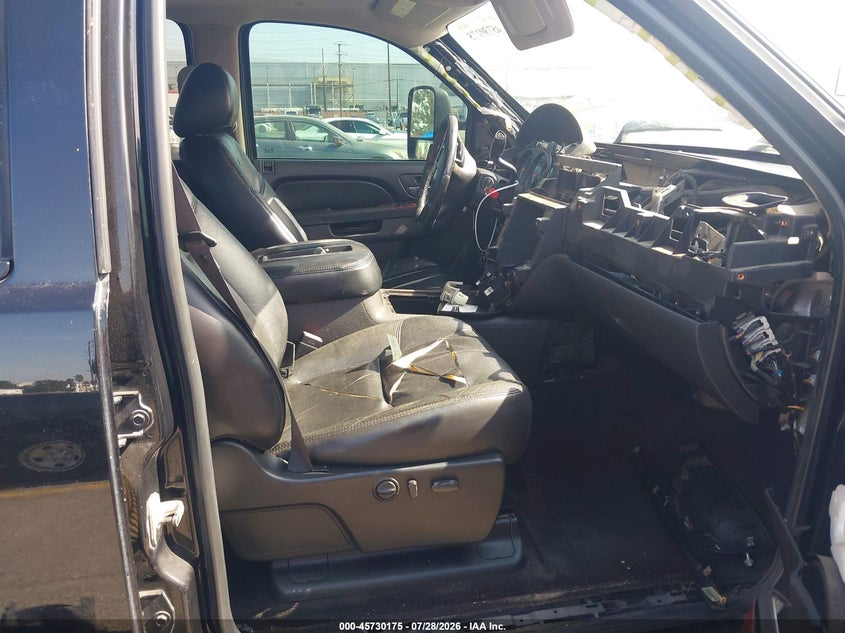 2011 CHEVROLET SILVERADO 2500HD auction photo 5