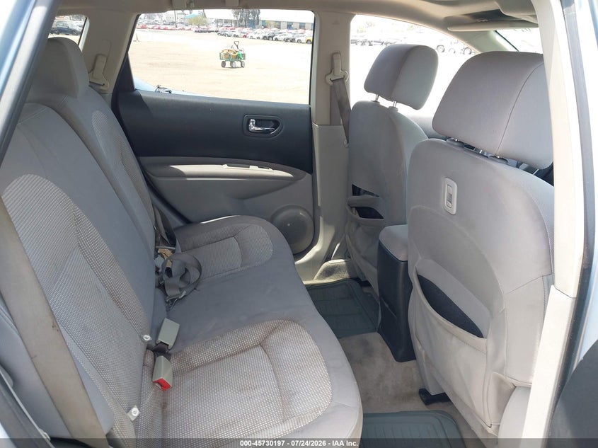 2012 NISSAN ROGUE auction photo 8
