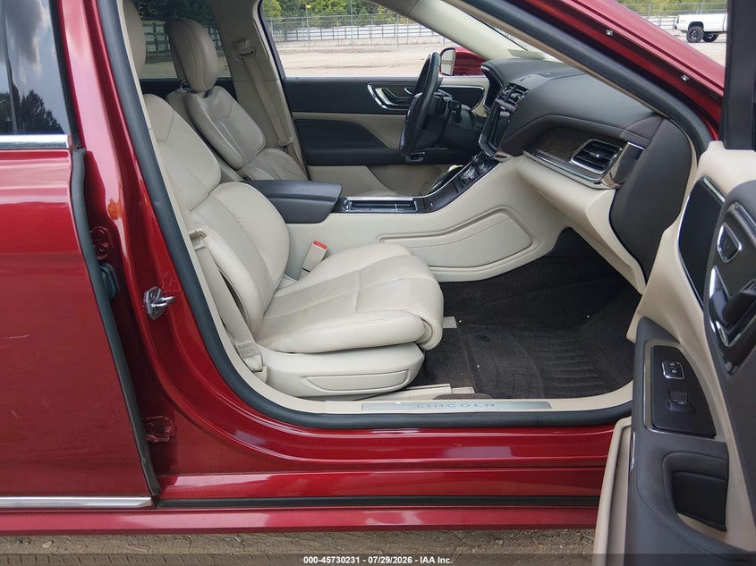 2017 LINCOLN CONTINENTAL auction photo 5