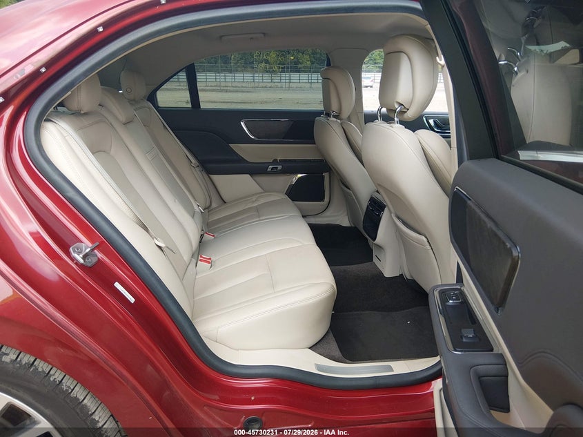 2017 LINCOLN CONTINENTAL auction photo 8