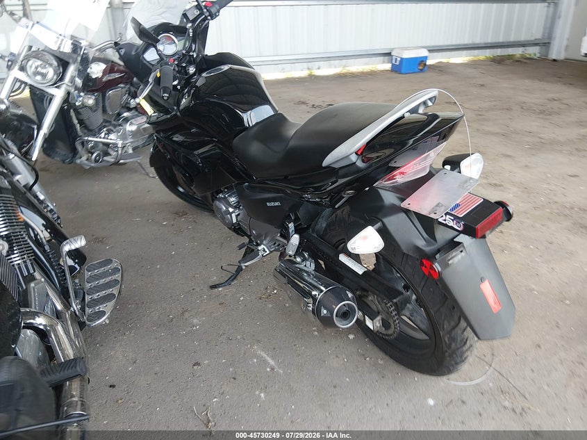 2015 SUZUKI GW250 auction photo 3
