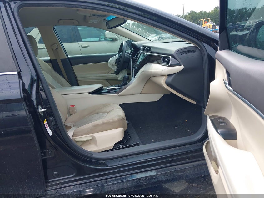 2019 TOYOTA CAMRY auction photo 5