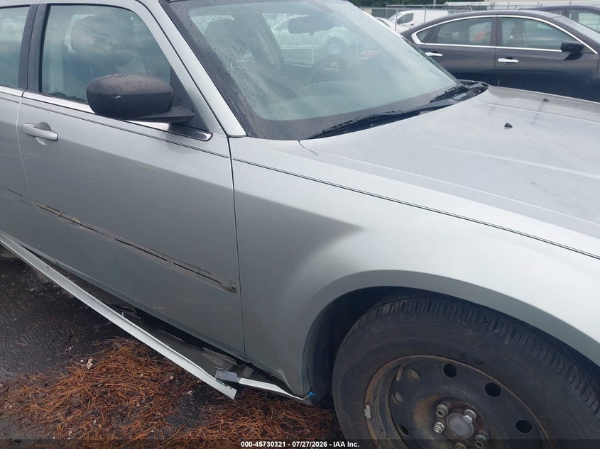 2005 CHRYSLER 300 auction photo 6