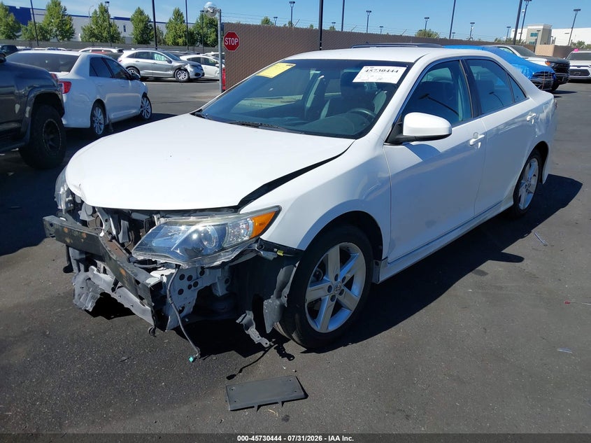 Vin: 4t1bf1fkxdu237935, lot: 46229144, toyota camry se 20132
