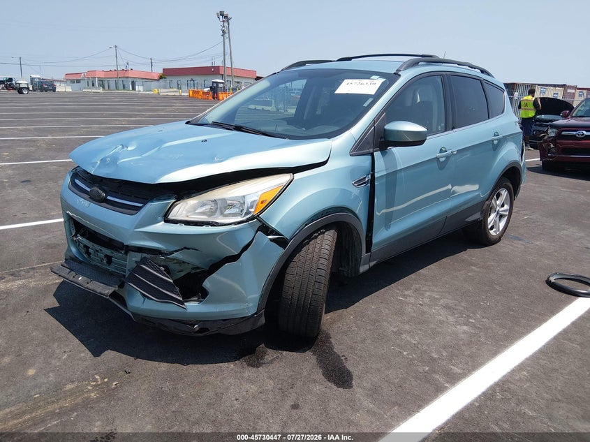 2013 FORD ESCAPE auction photo 2