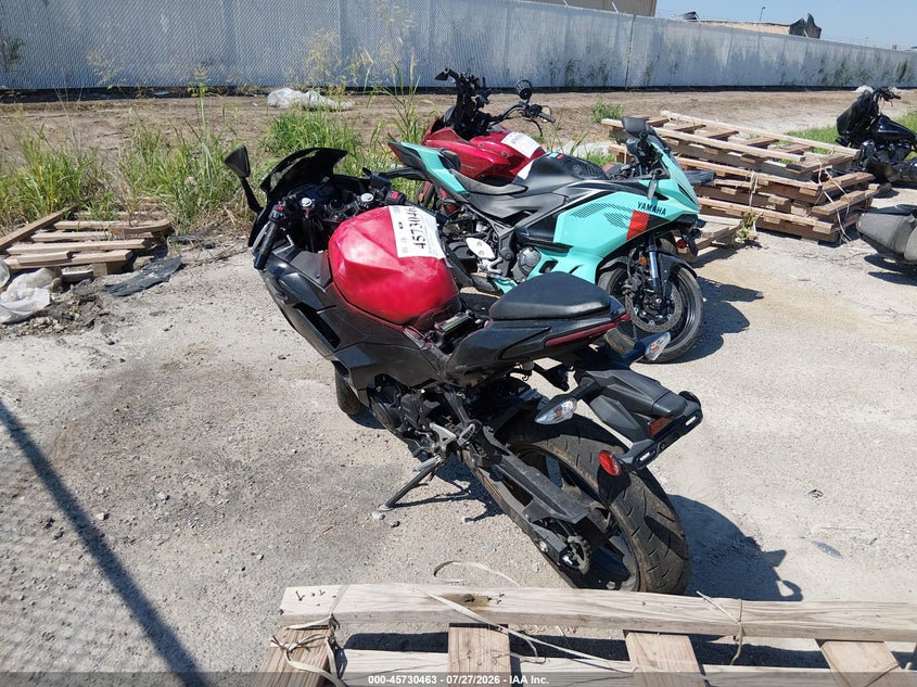 KAWASAKI EX500 2026