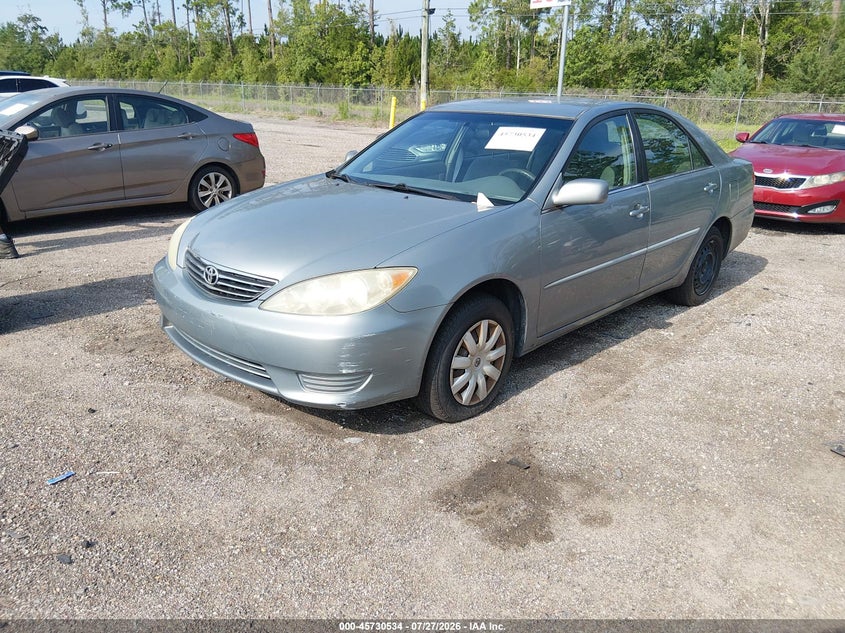 2005 TOYOTA CAMRY auction photo 2