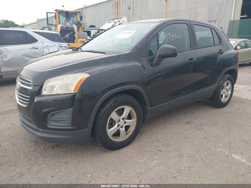 2015 CHEVROLET TRAX auction photo 2