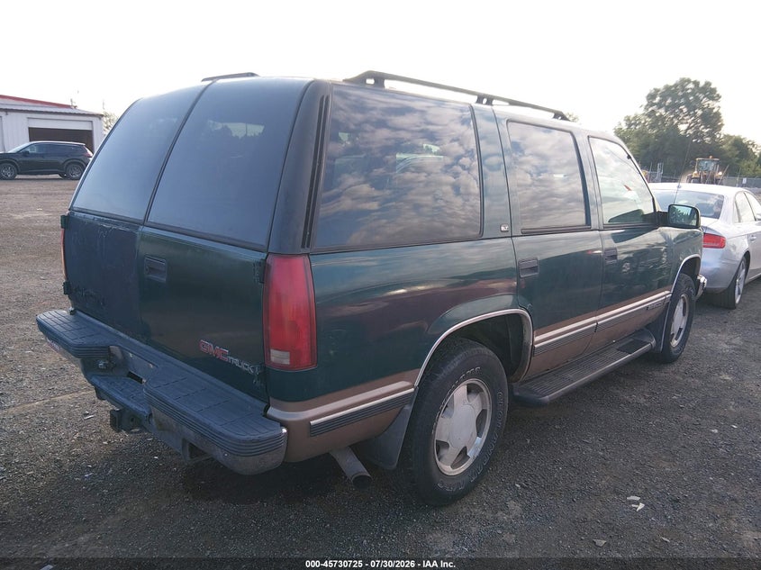 1997 GMC YUKON auction photo 4