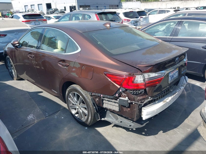 Vin: jthbw1gg8h2144961, lot: 46229494, lexus es 300h 20173