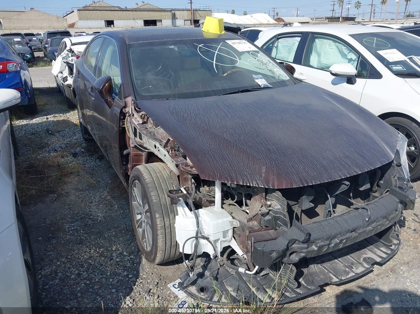 Vin: jthbw1gg8h2144961, lot: 46229494, lexus es 300h 2017 img_1