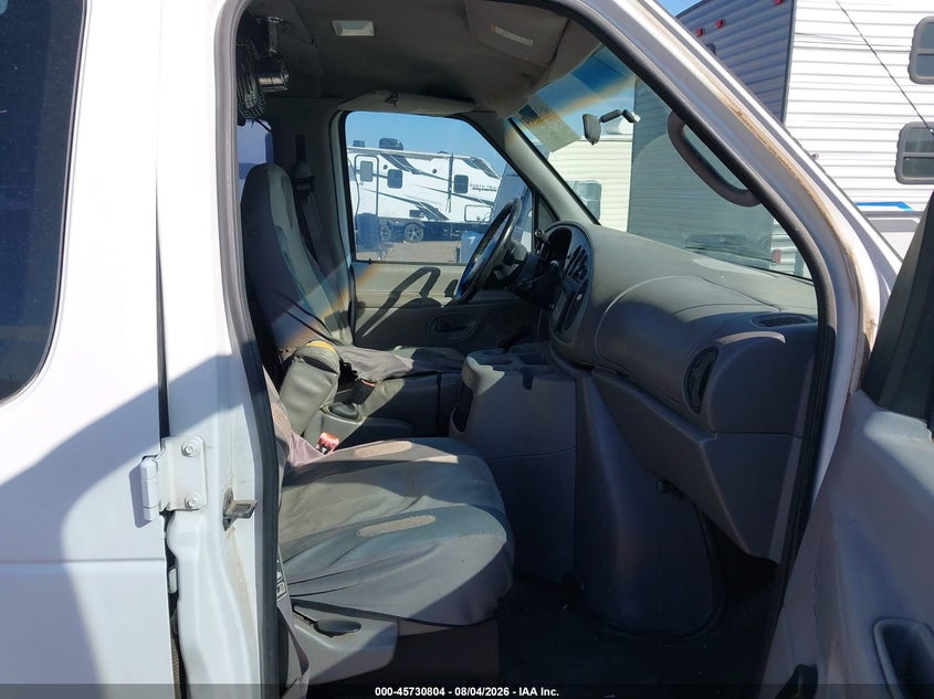 2001 FORD E-350 SUPER DUTY auction photo 5